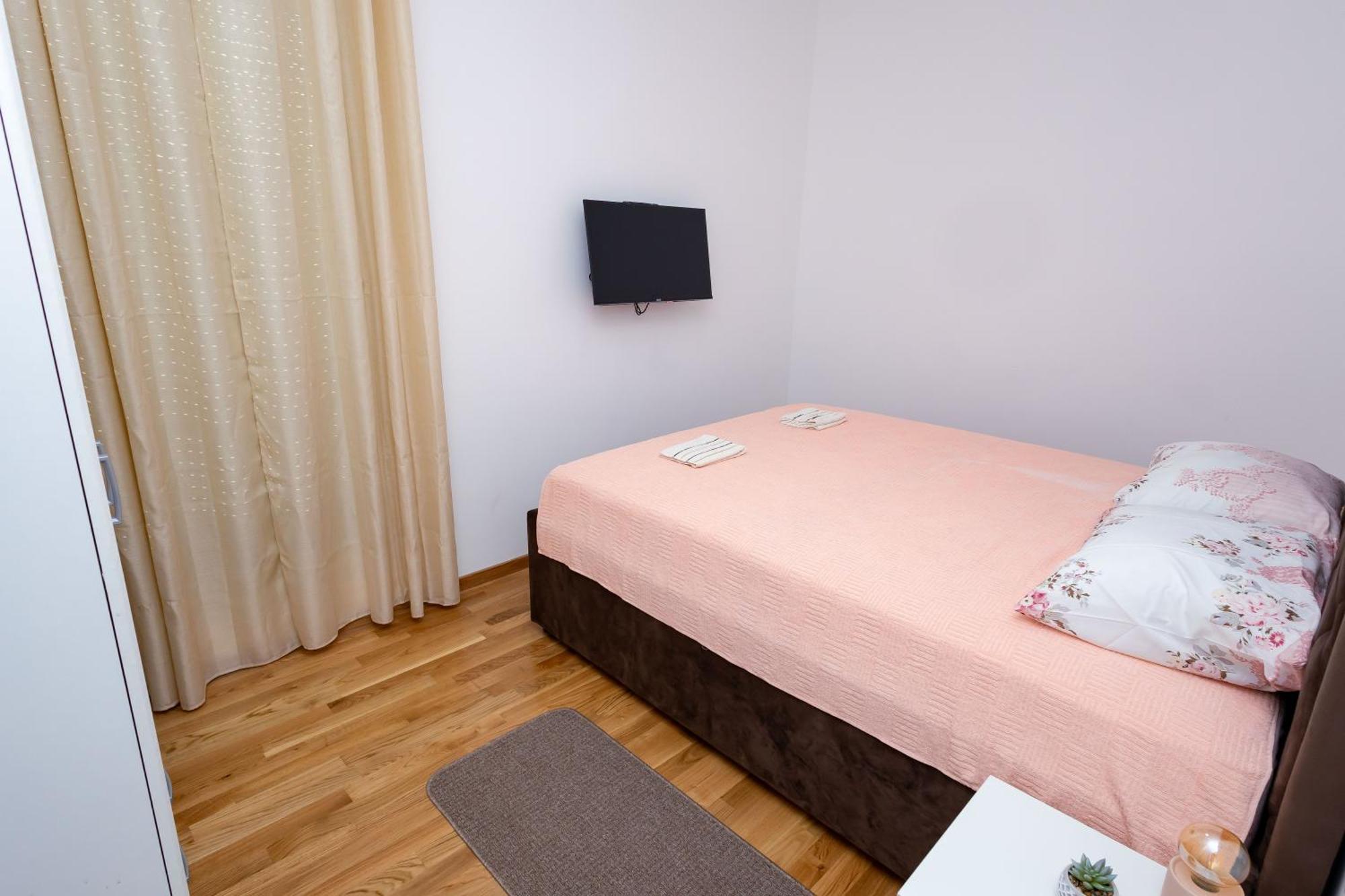 Elegant Escape Podgorica Exterior foto