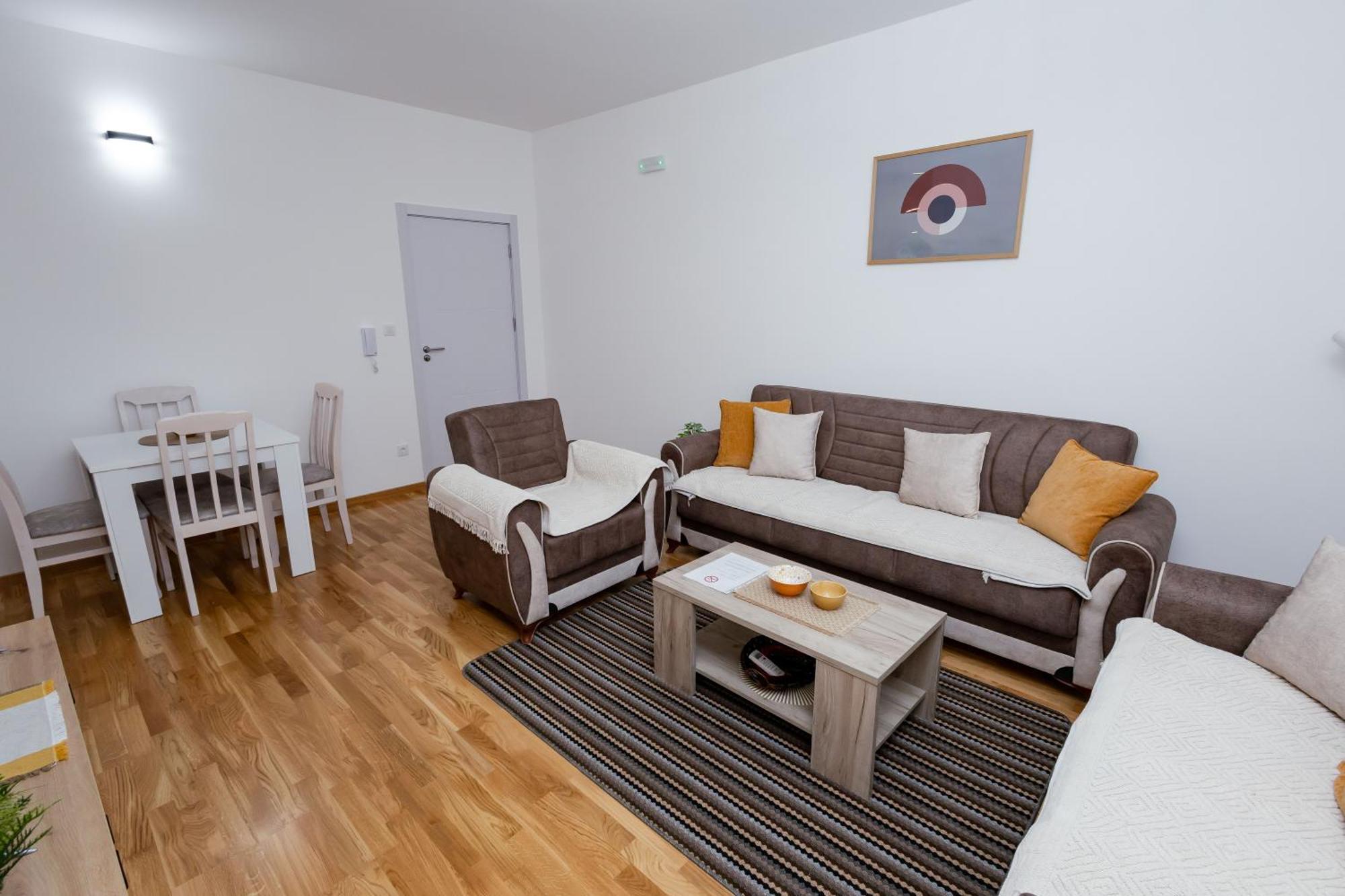 Elegant Escape Podgorica Exterior foto
